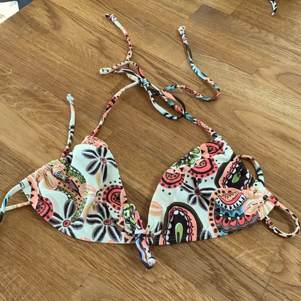 Bikini top